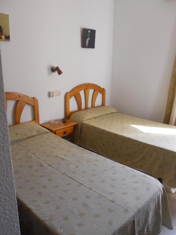 Hostal El Descanso Мадрид Номер фото