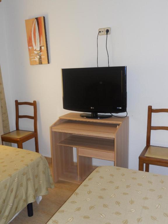 Hostal El Descanso Мадрид Номер фото