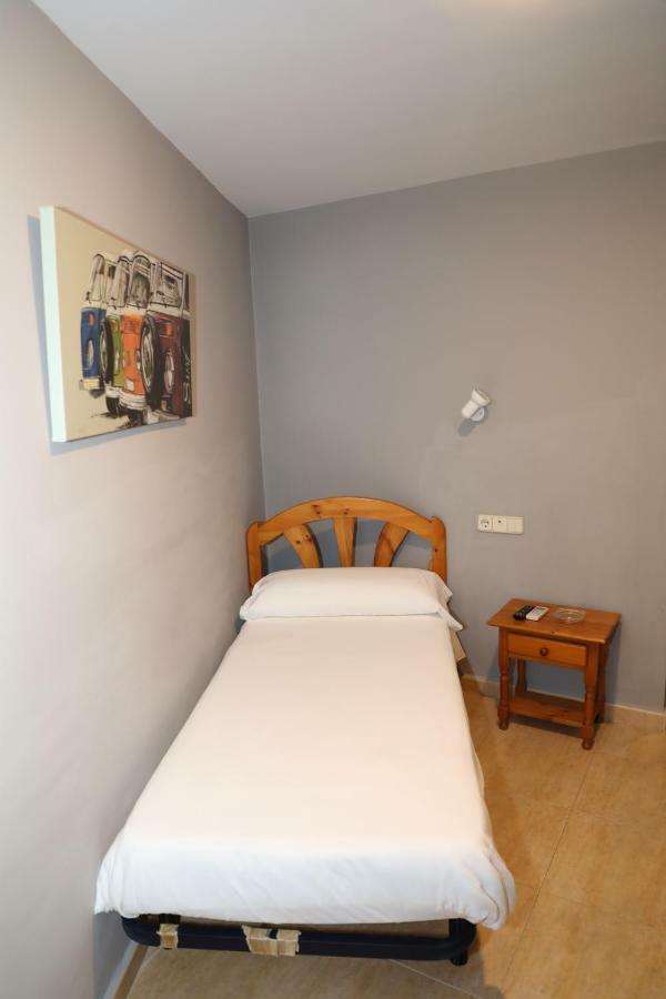 Hostal El Descanso Мадрид Екстер'єр фото