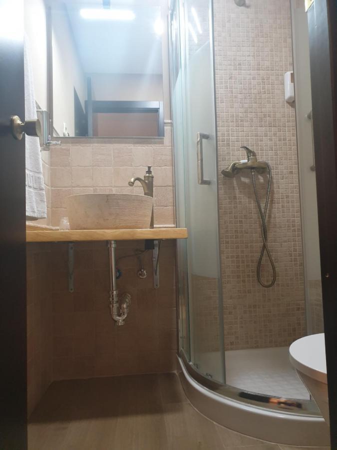 Hostal El Descanso Мадрид Екстер'єр фото